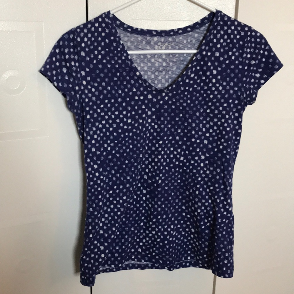 LOFT blue and white polka dot short sleeve shirt